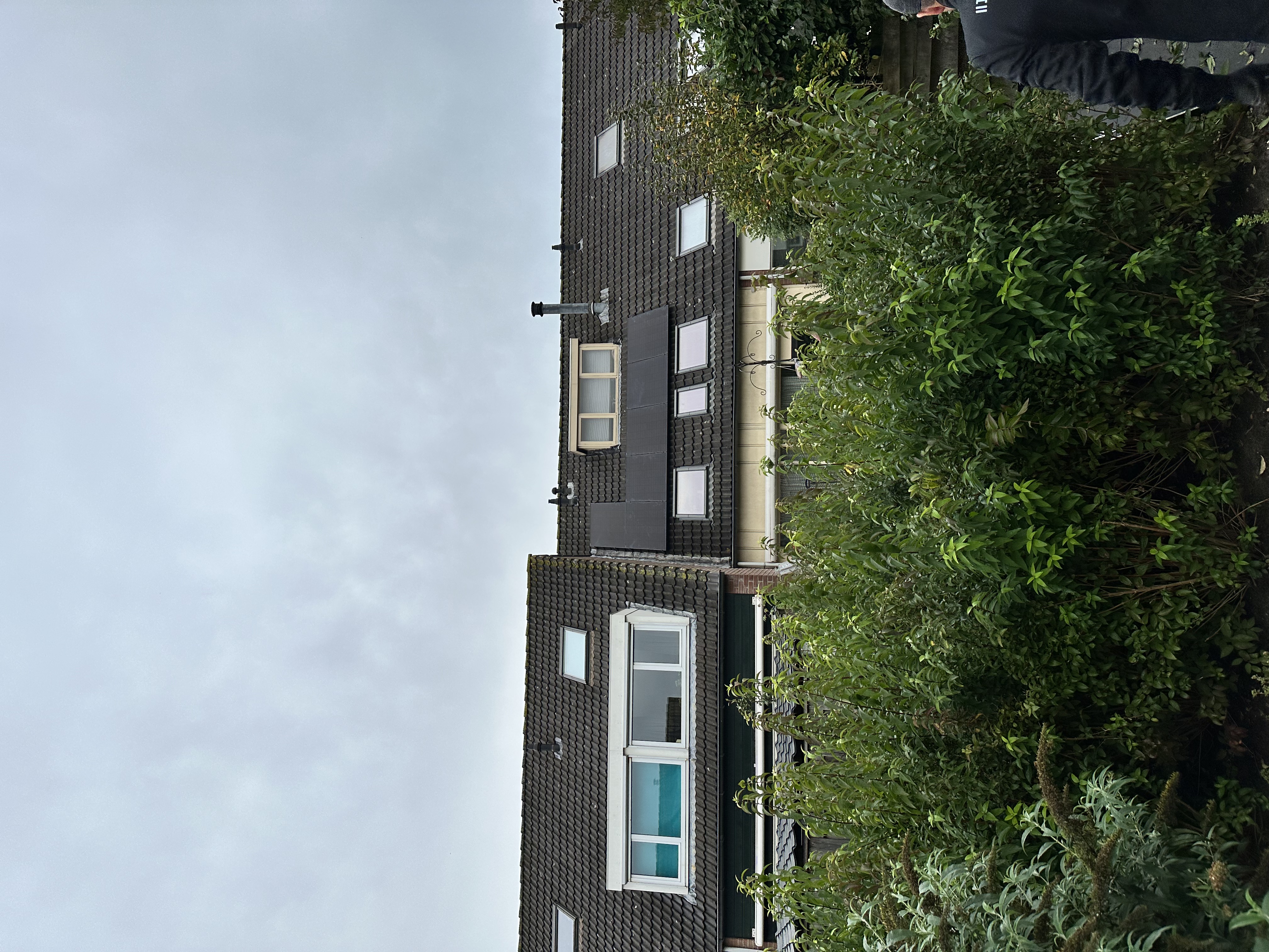 Zonnepanelen en omvormers in Apeldoorn