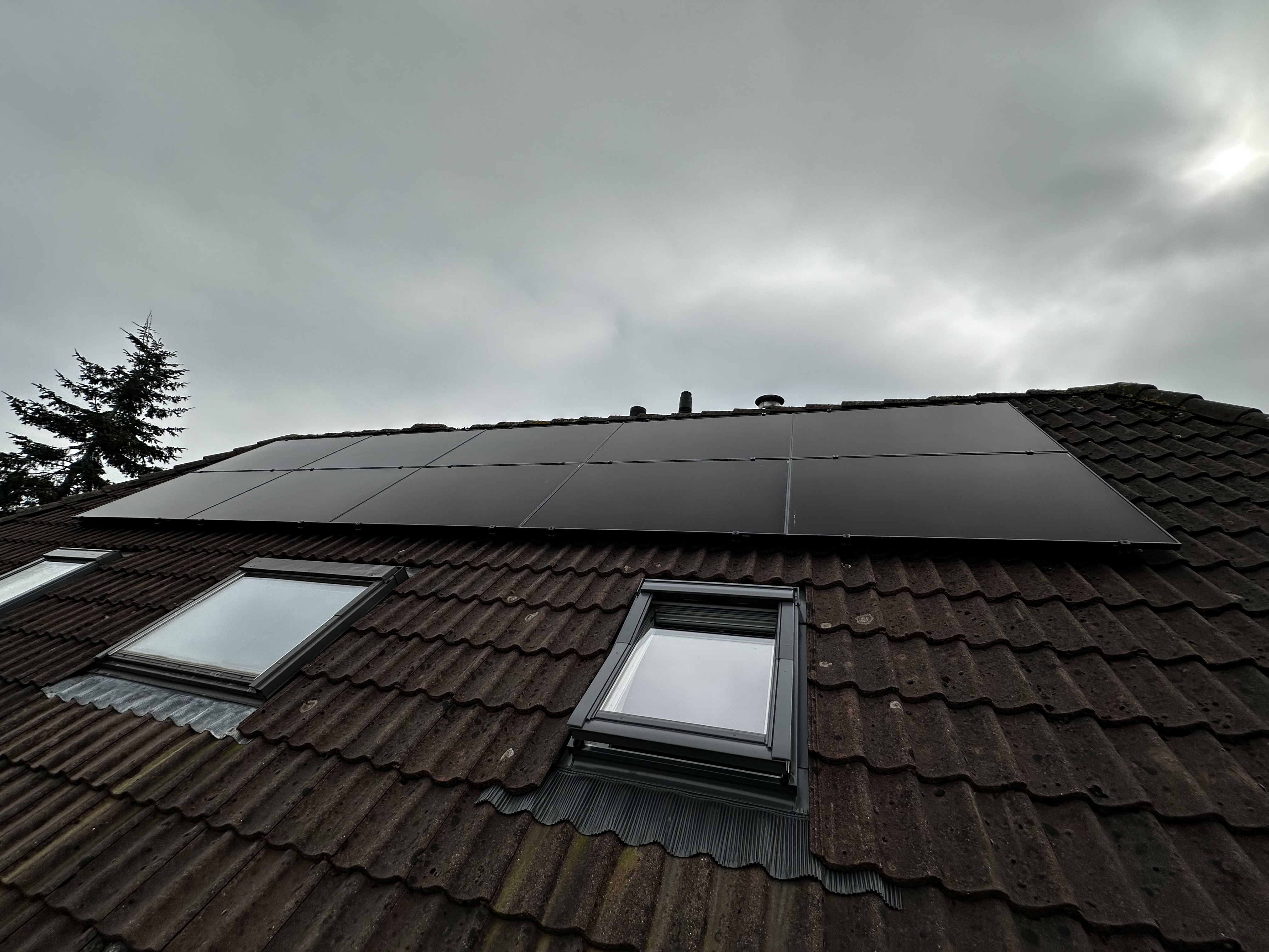 Uitgebreide zonnepaneleninstallatie in Lieren - Afbeelding 21