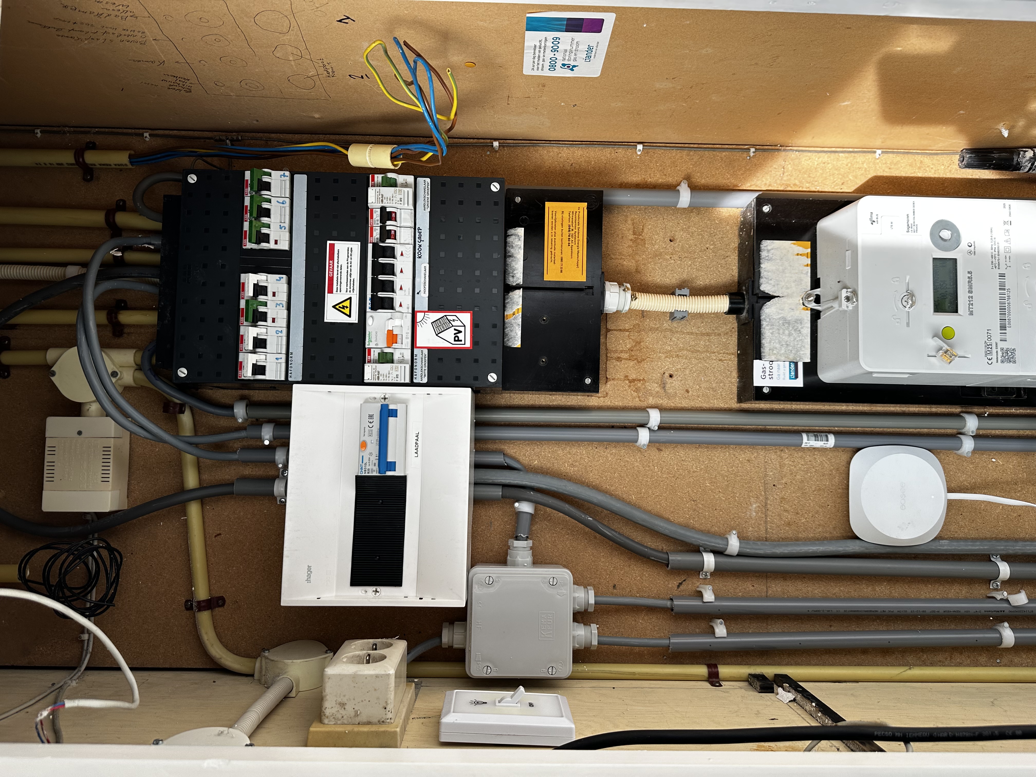 Energiezuinige laadoplossing op de oprit in Apeldoorn