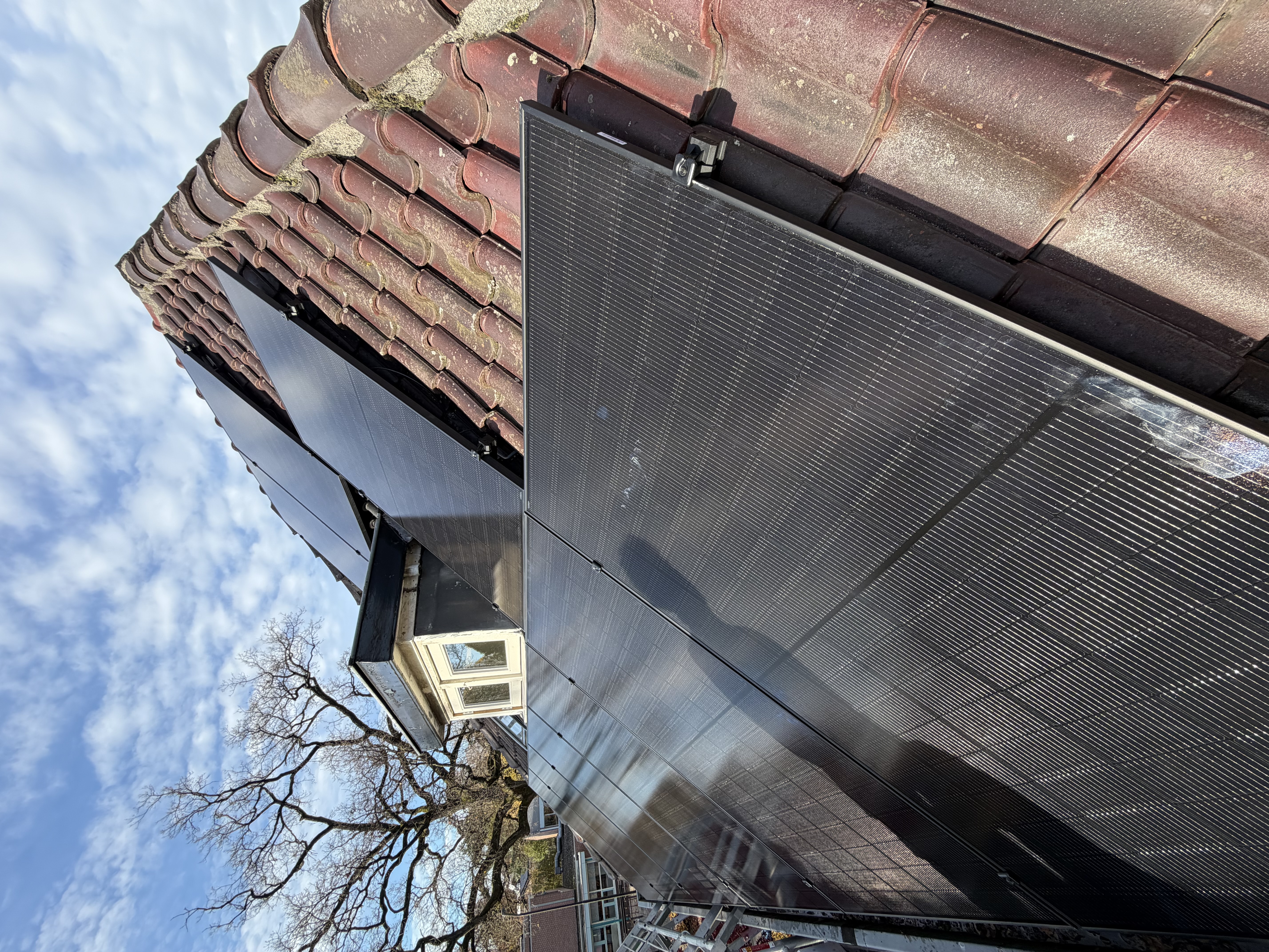9 All Black zonnepanelen in Apeldoorn