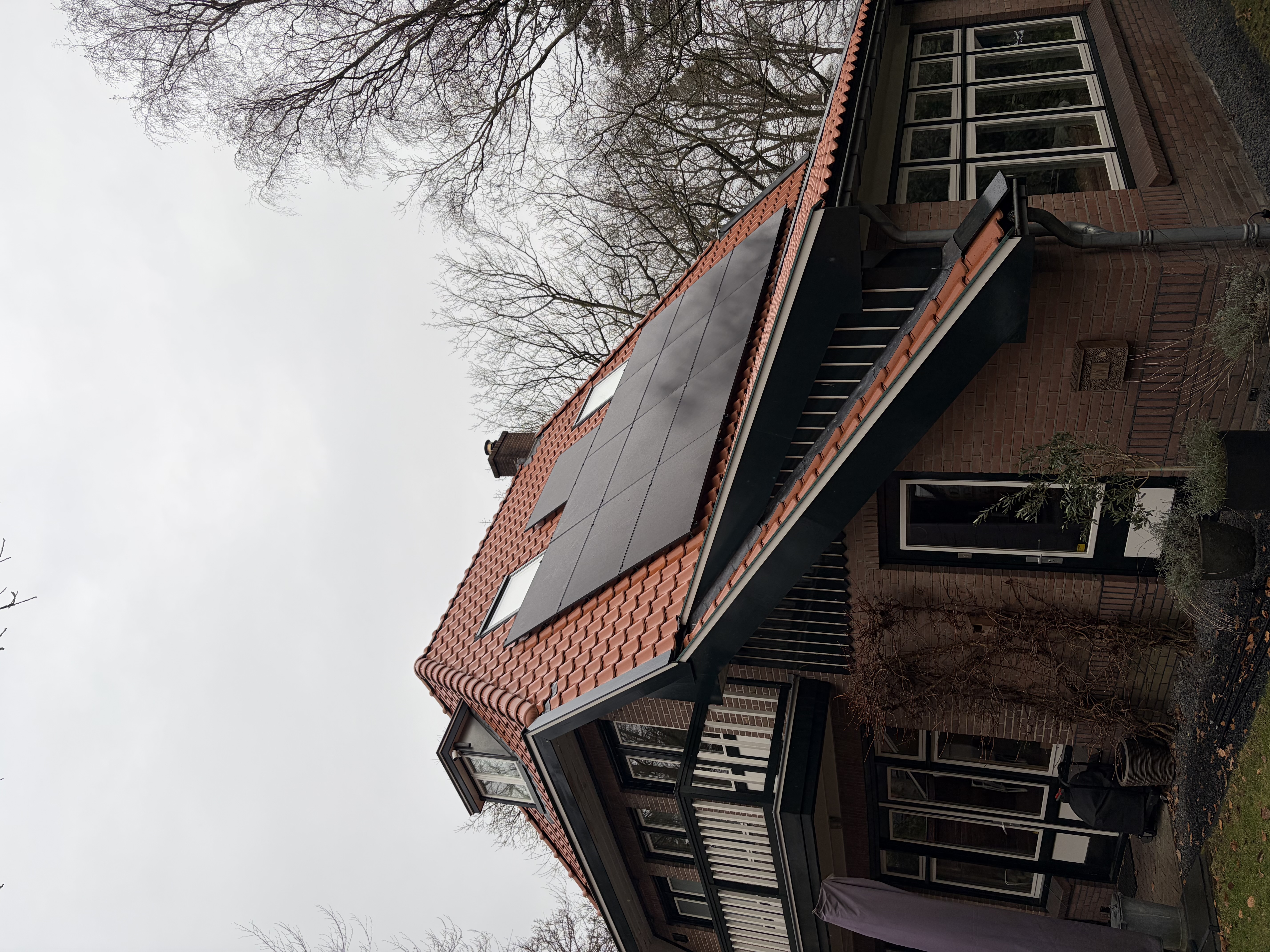 13 full-black zonnepanelen met Enphase in Apeldoorn