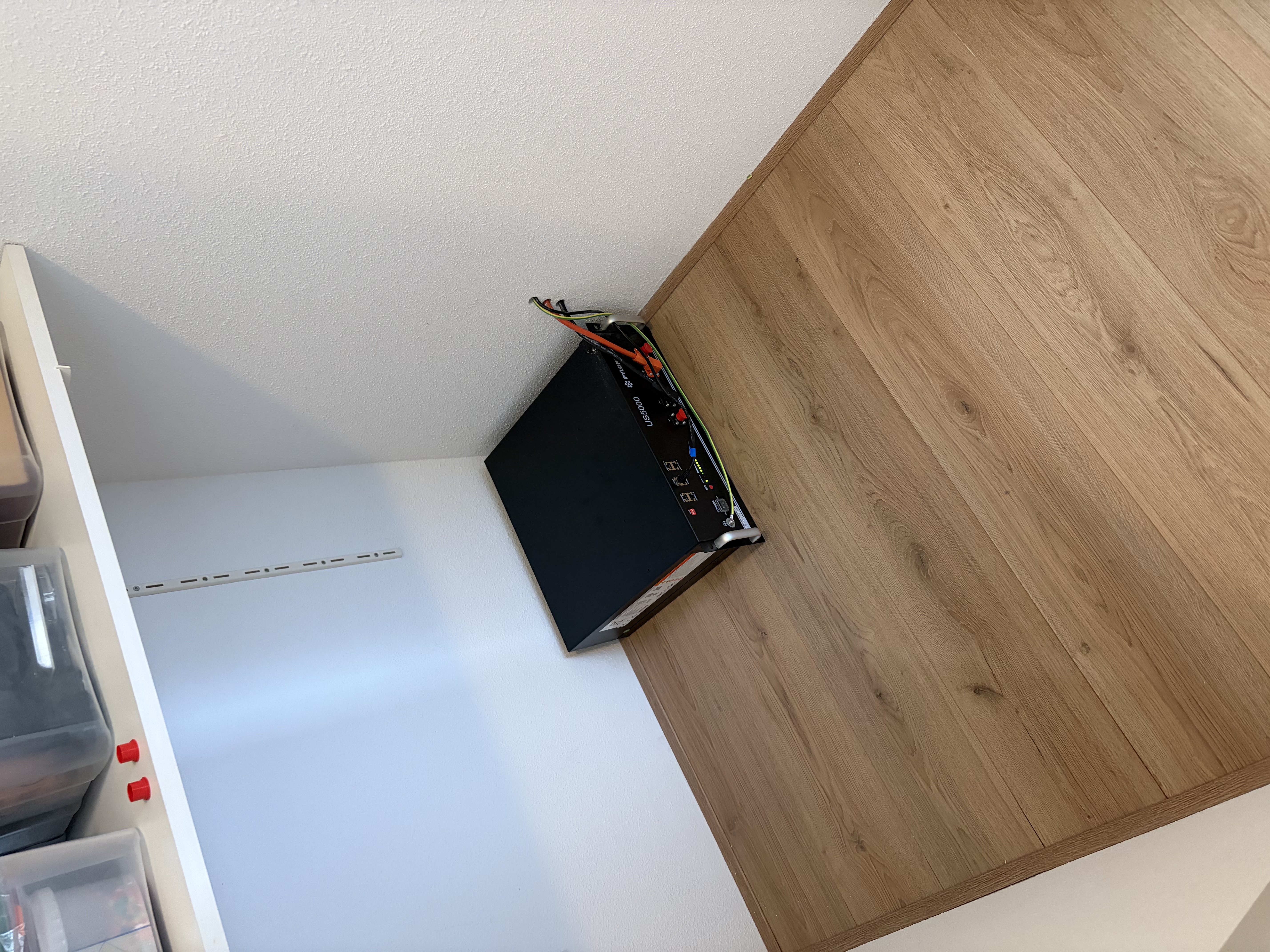 Thuisbatterij met hybride omvormer in Apeldoorn